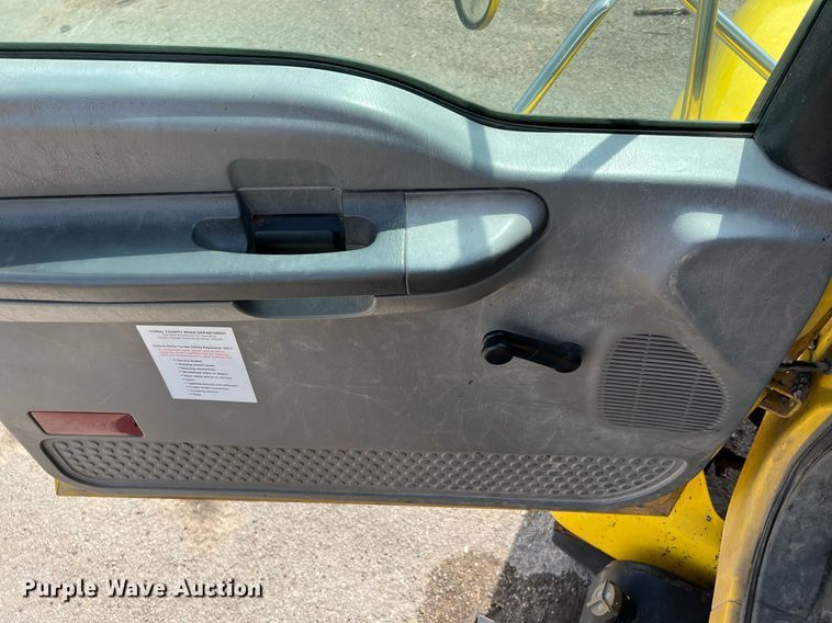 image for item LF9515 2005 Ford F750 Super Duty  dump truck