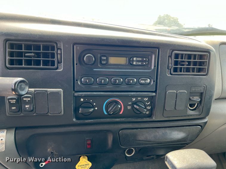 image for item LF9515 2005 Ford F750 Super Duty  dump truck