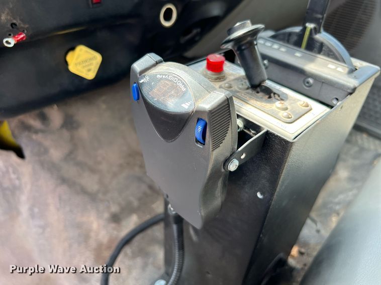 image for item LF9515 2005 Ford F750 Super Duty  dump truck