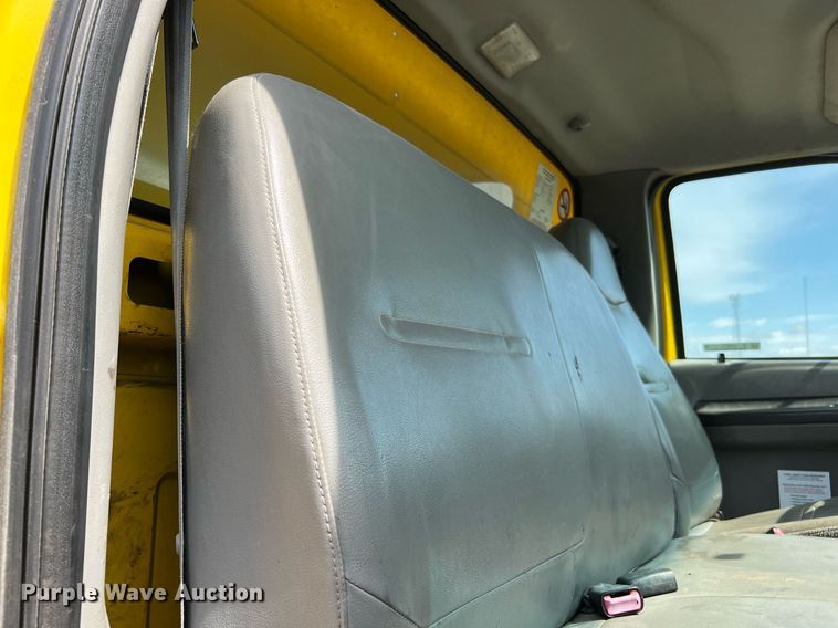 image for item LF9515 2005 Ford F750 Super Duty  dump truck