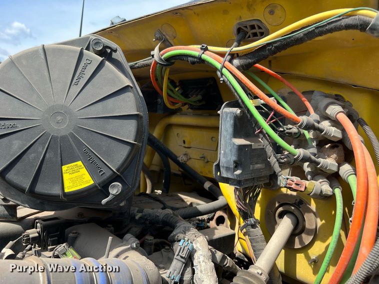 image for item LF9515 2005 Ford F750 Super Duty  dump truck