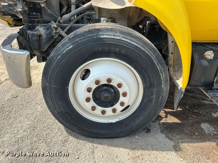 image for item LF9515 2005 Ford F750 Super Duty  dump truck