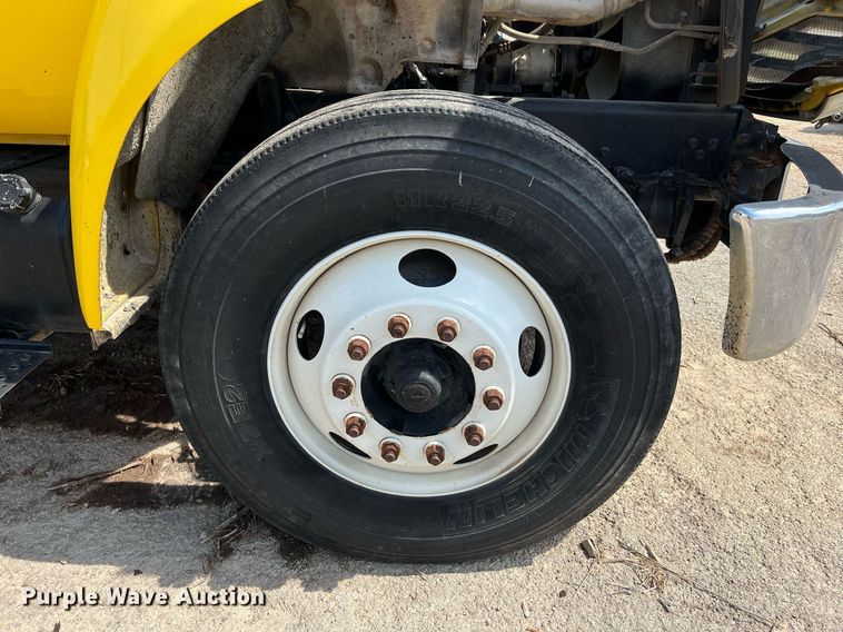 image for item LF9515 2005 Ford F750 Super Duty  dump truck