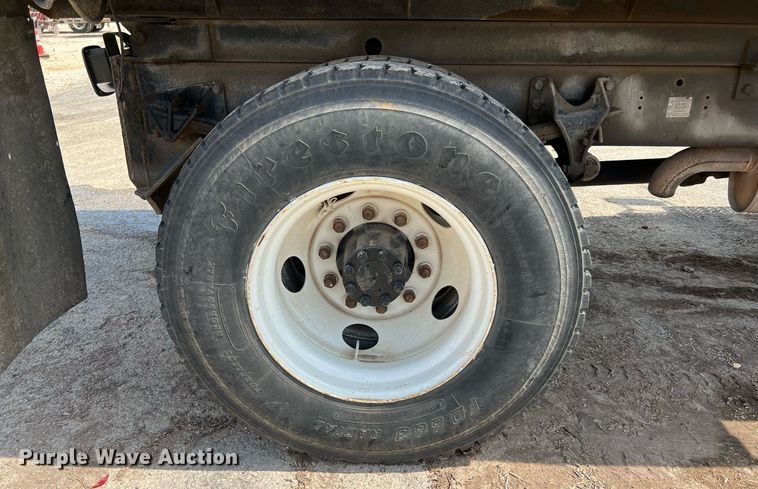 image for item LF9515 2005 Ford F750 Super Duty  dump truck