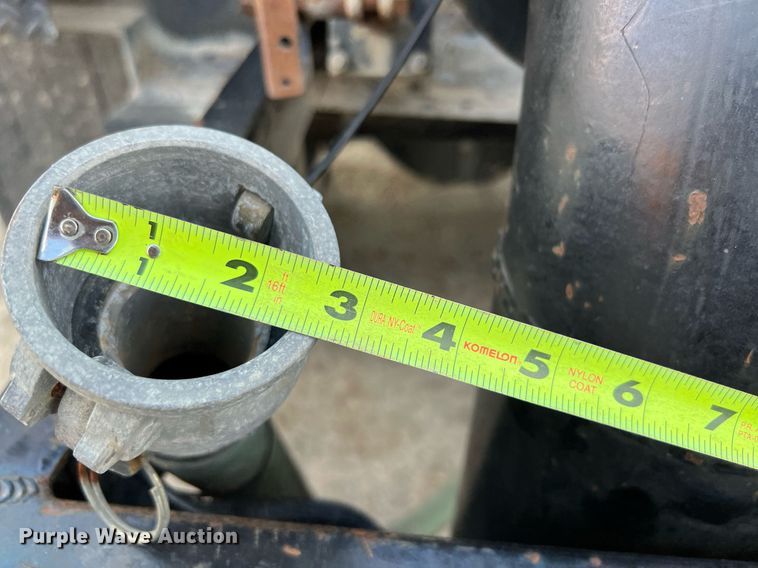 image for item LF9517 2004 Ford F750  water truck