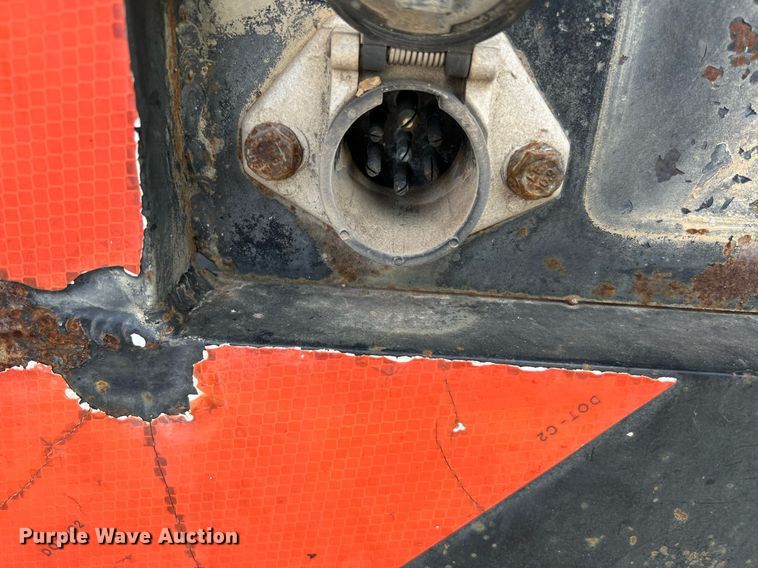 image for item LF9517 2004 Ford F750  water truck