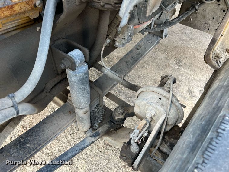 image for item LF9517 2004 Ford F750  water truck