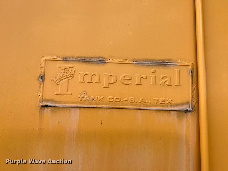 image for item LF9518 2008 Ford F750  water truck