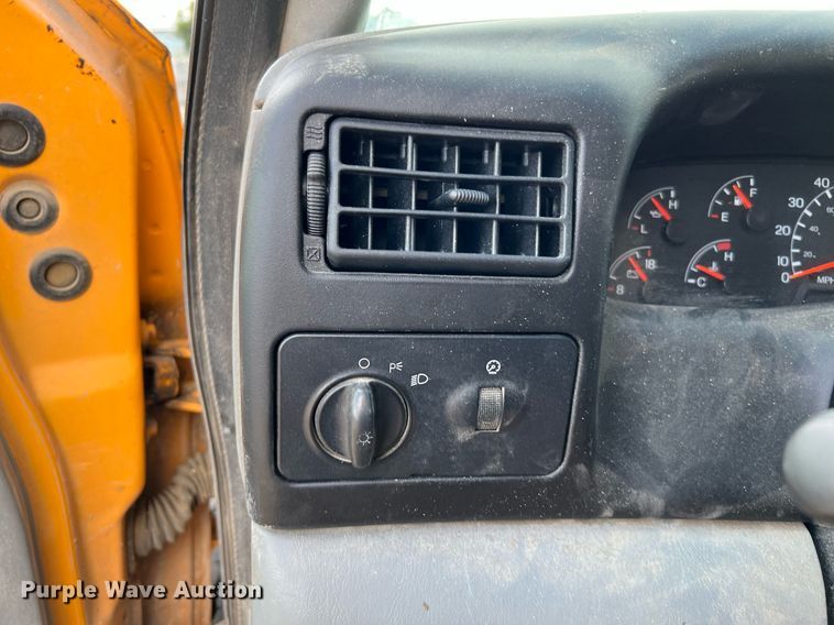 image for item LF9518 2008 Ford F750  water truck