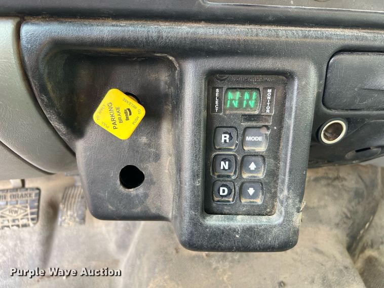 image for item LF9518 2008 Ford F750  water truck