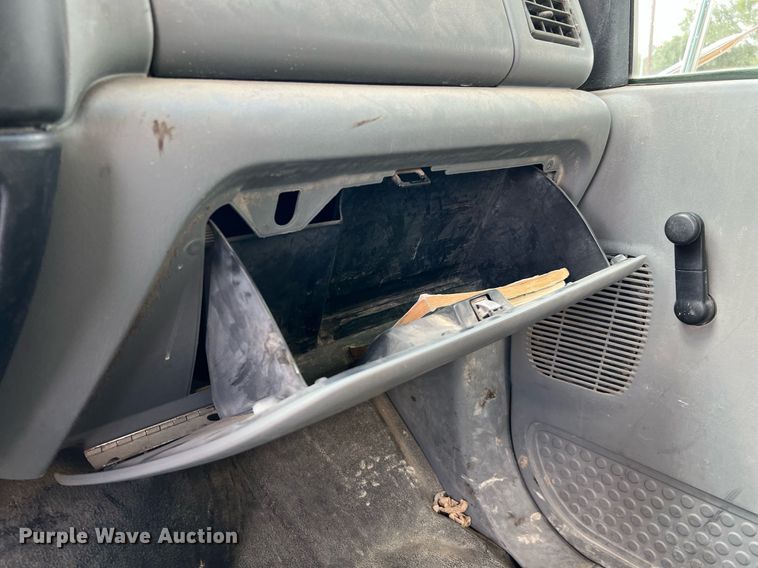 image for item LF9518 2008 Ford F750  water truck