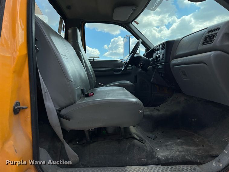 image for item LF9518 2008 Ford F750  water truck