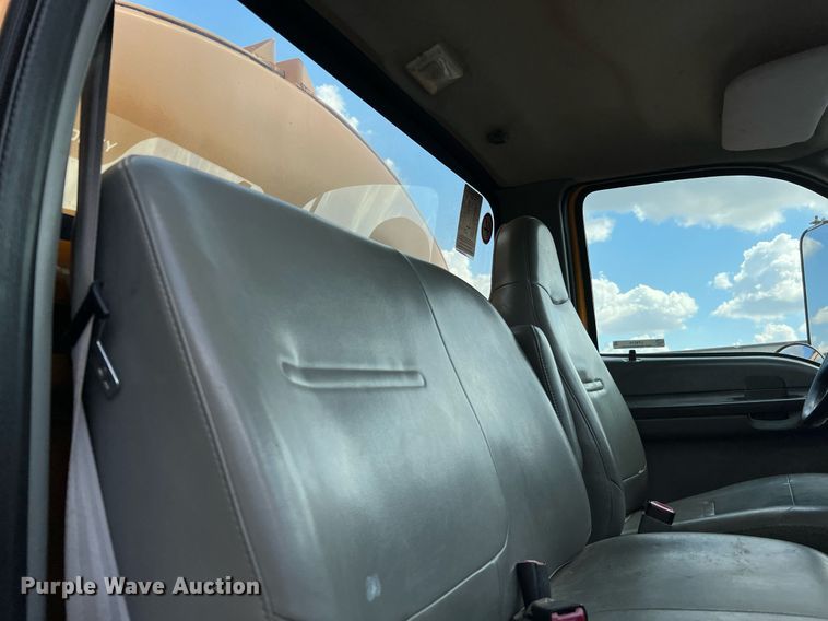 image for item LF9518 2008 Ford F750  water truck