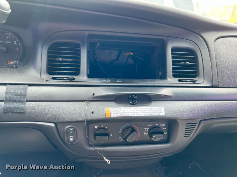 image for item LF9520 2011 Ford Crown Victoria Police Interceptor