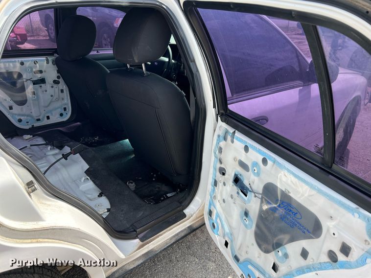 image for item LF9520 2011 Ford Crown Victoria Police Interceptor