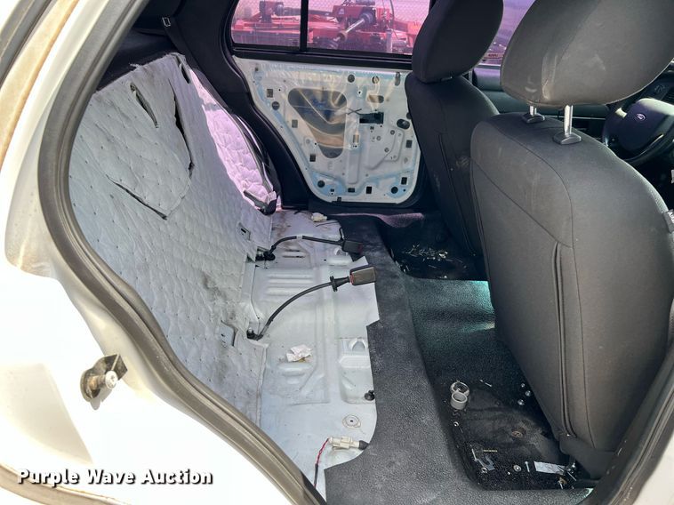 image for item LF9520 2011 Ford Crown Victoria Police Interceptor