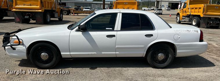 image for item LF9524 2008 Ford Crown Victoria Police Interceptor
