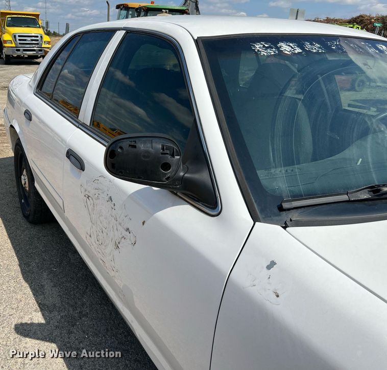 image for item LF9524 2008 Ford Crown Victoria Police Interceptor