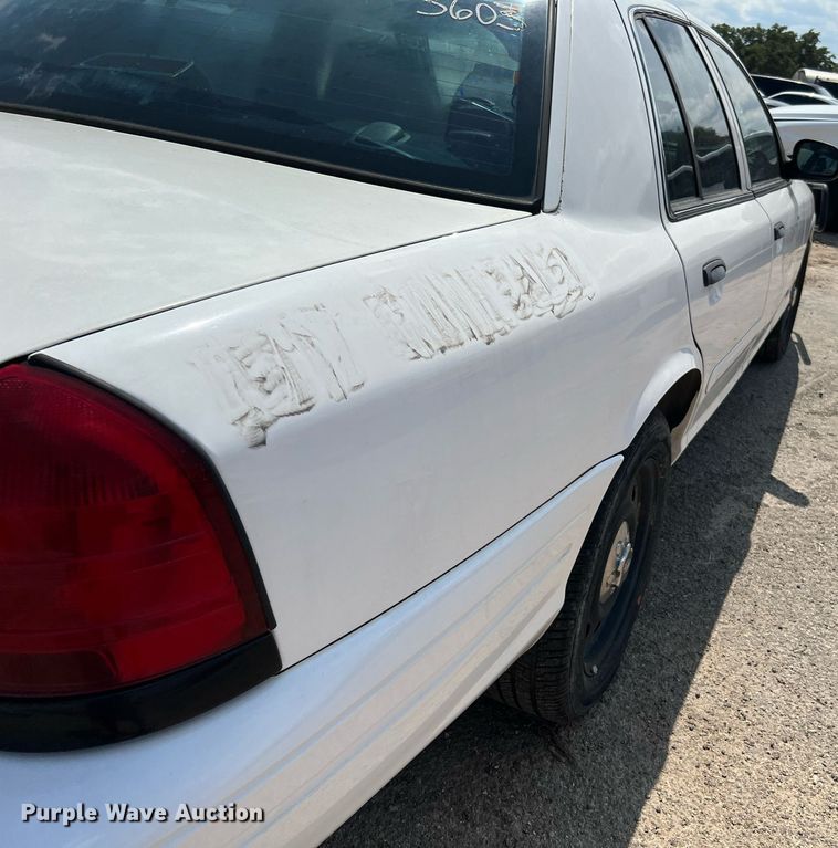 image for item LF9524 2008 Ford Crown Victoria Police Interceptor