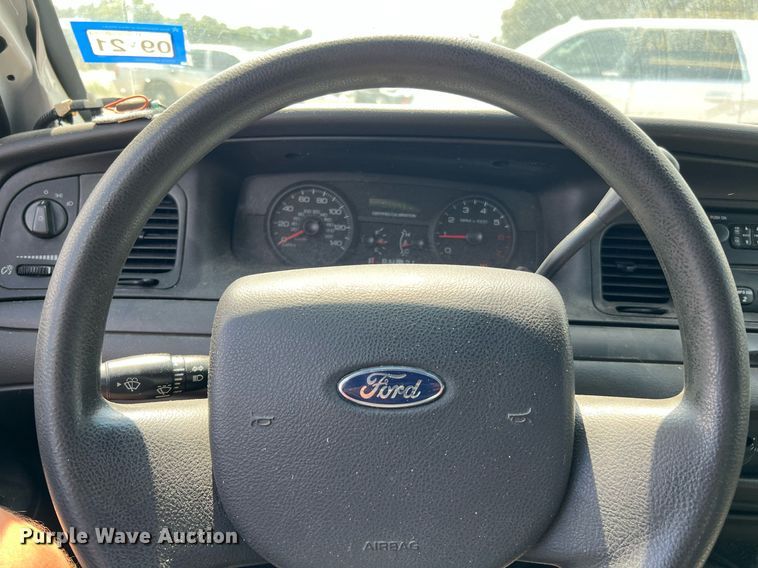 image for item LF9524 2008 Ford Crown Victoria Police Interceptor