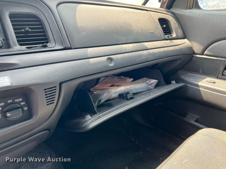 image for item LF9524 2008 Ford Crown Victoria Police Interceptor