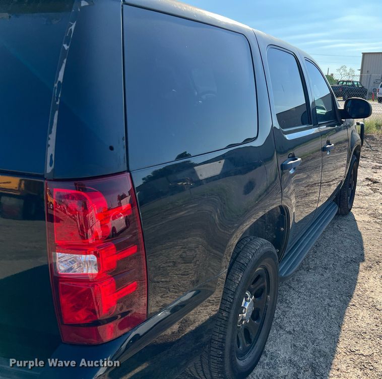 image for item LF9527 2013 Chevrolet Tahoe Police  SUV