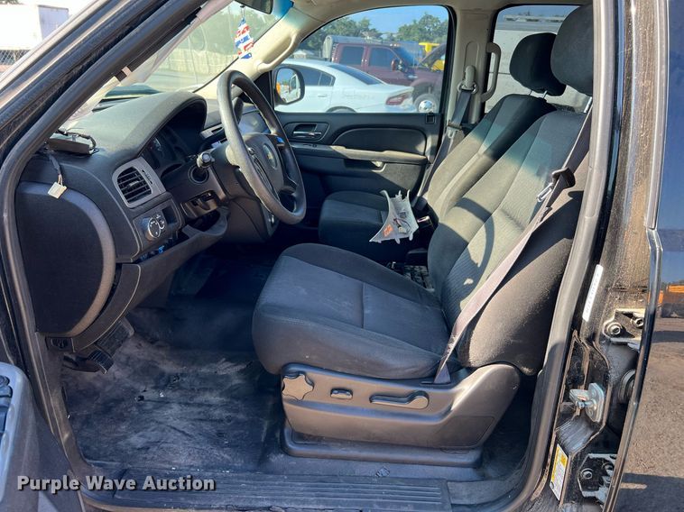 image for item LF9527 2013 Chevrolet Tahoe Police  SUV