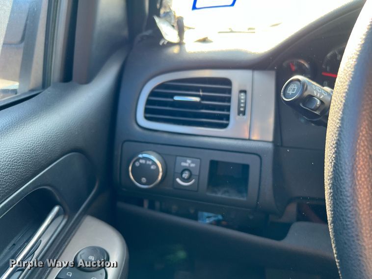 image for item LF9527 2013 Chevrolet Tahoe Police  SUV