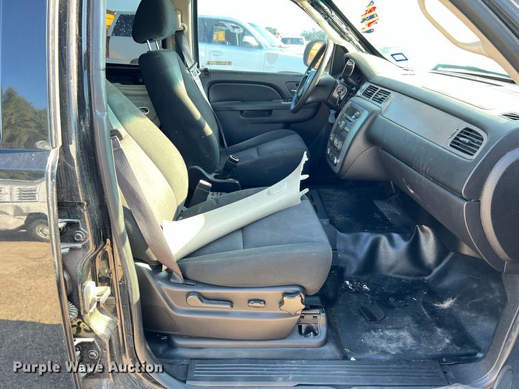 image for item LF9527 2013 Chevrolet Tahoe Police  SUV