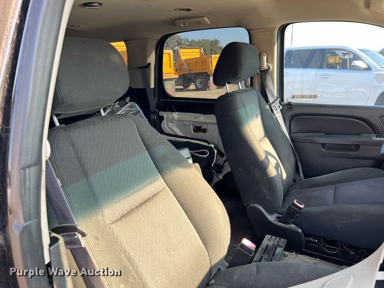 image for item LF9527 2013 Chevrolet Tahoe Police  SUV