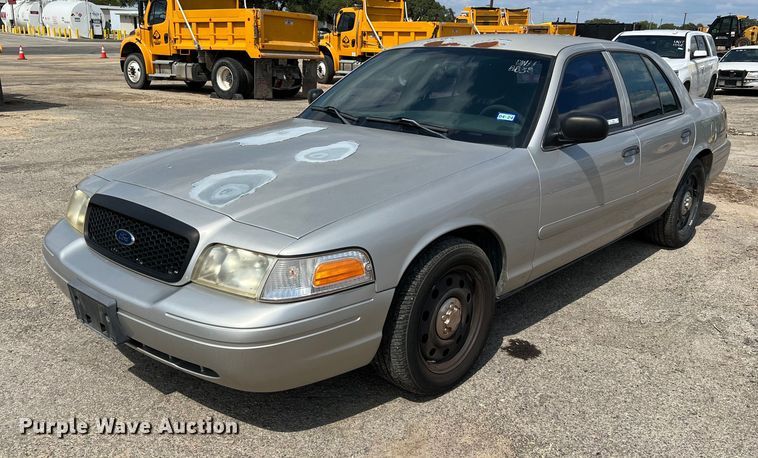 image for item LF9529 2008 Ford Crown Victoria Police Interceptor