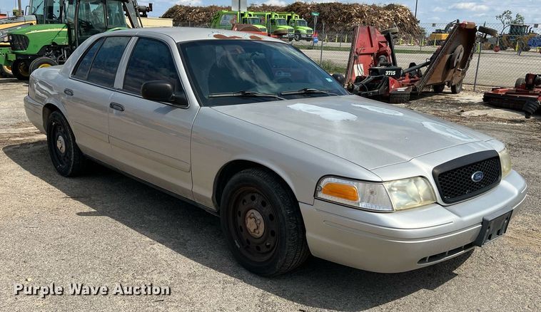 image for item LF9529 2008 Ford Crown Victoria Police Interceptor