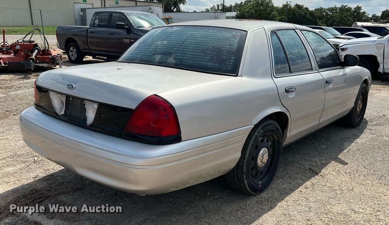 image for item LF9529 2008 Ford Crown Victoria Police Interceptor