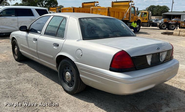 image for item LF9529 2008 Ford Crown Victoria Police Interceptor
