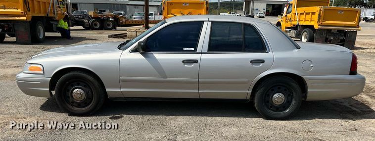 image for item LF9529 2008 Ford Crown Victoria Police Interceptor