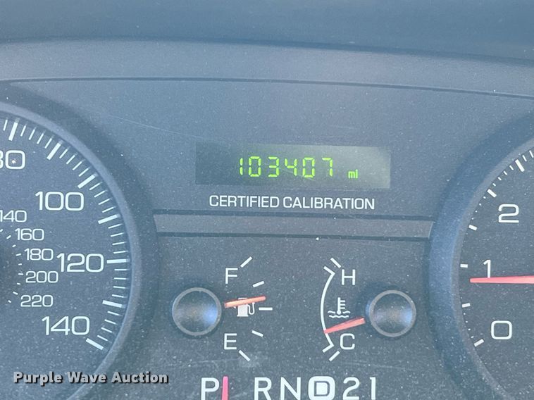 image for item LF9529 2008 Ford Crown Victoria Police Interceptor