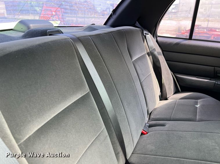 image for item LF9529 2008 Ford Crown Victoria Police Interceptor