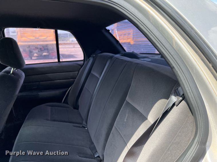 image for item LF9529 2008 Ford Crown Victoria Police Interceptor