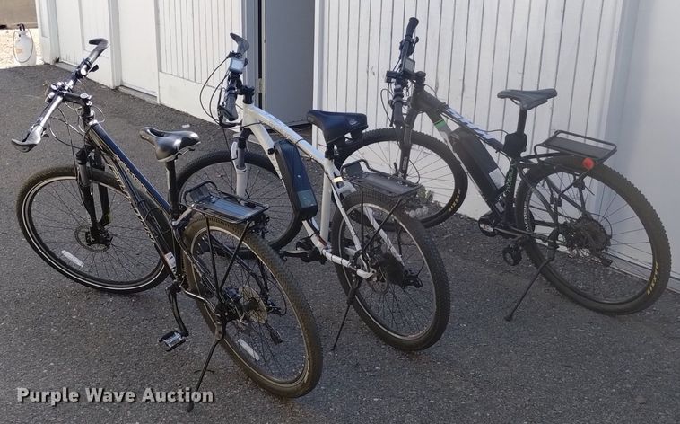 image for item LN9830 (3) bicycles