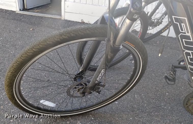 image for item LN9830 (3) bicycles