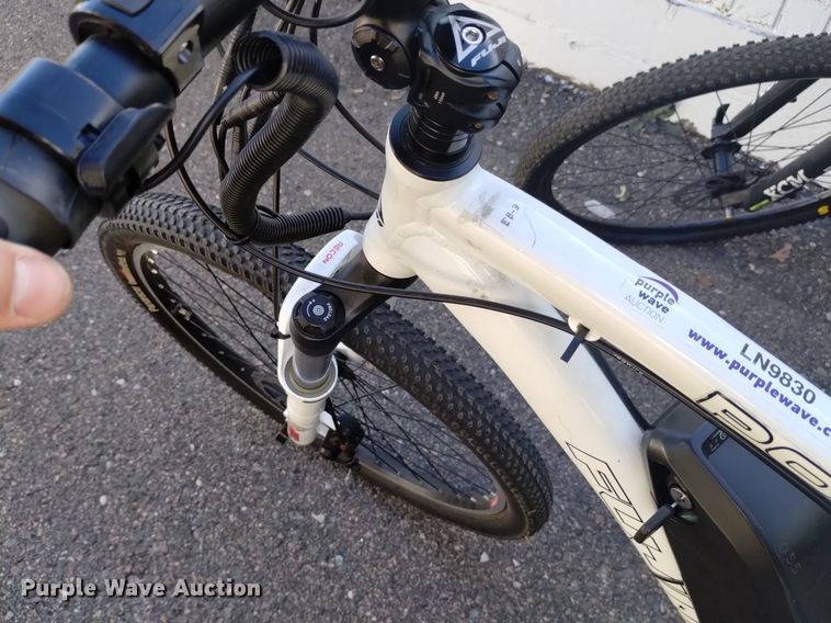 image for item LN9830 (3) bicycles