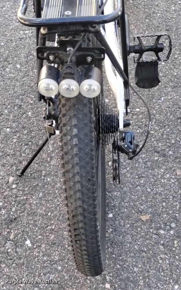 image for item LN9830 (3) bicycles