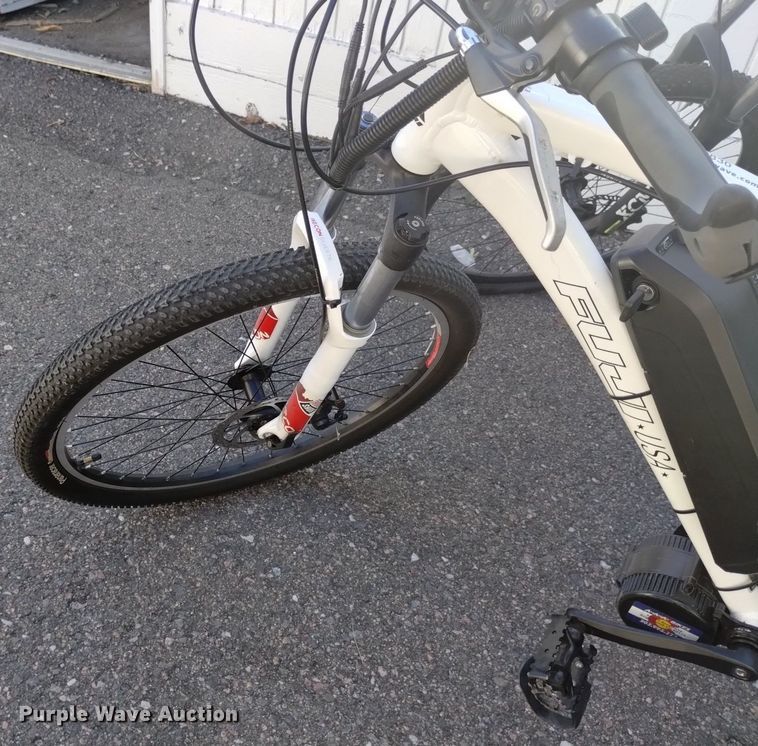 image for item LN9830 (3) bicycles