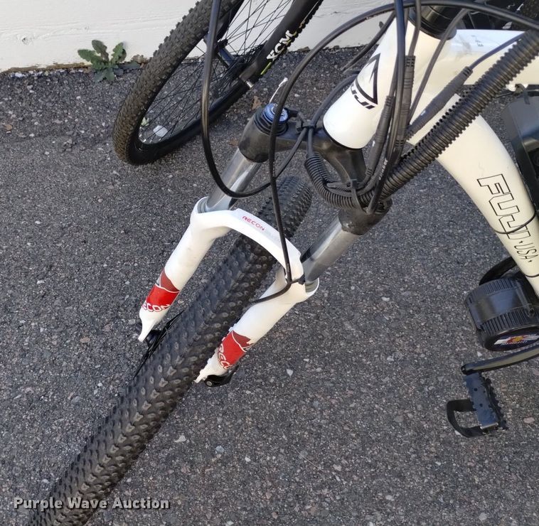 image for item LN9830 (3) bicycles