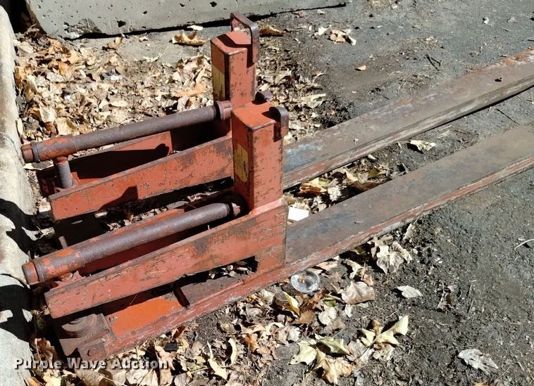 image for item LN9840 48" CTI clamp on pallet forks