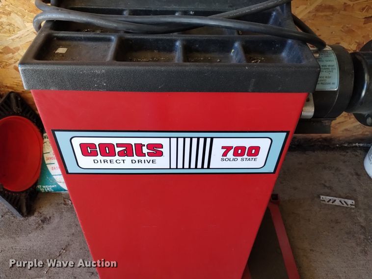 image for item LN9843 Coats 700 tire balancer