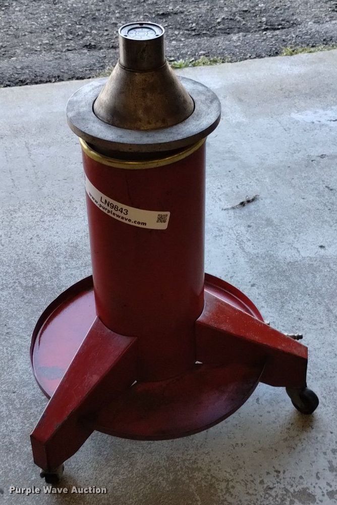 image for item LN9843 Coats 700 tire balancer