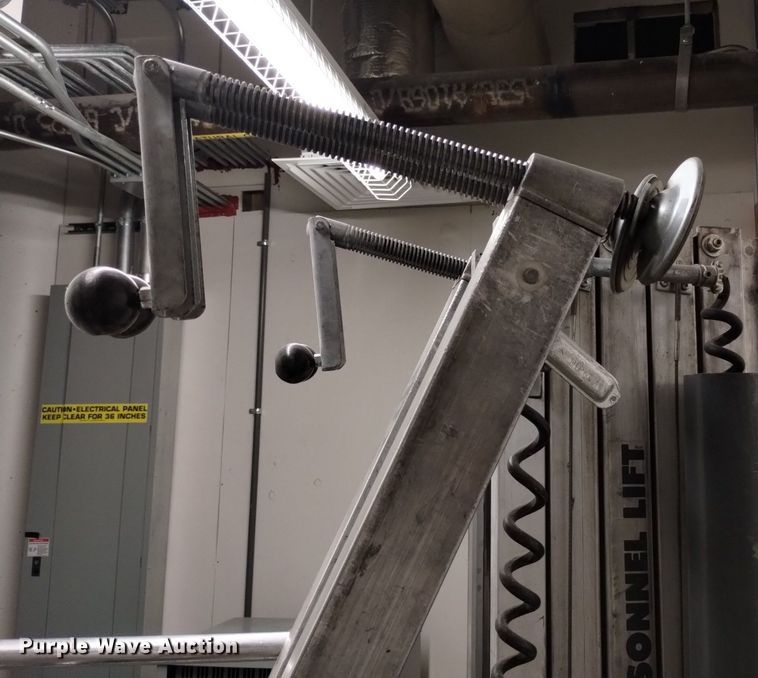 image for item LN9846 Genie PLC-24P  vertical lift