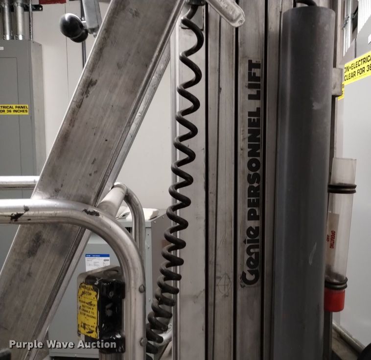 image for item LN9846 Genie PLC-24P  vertical lift