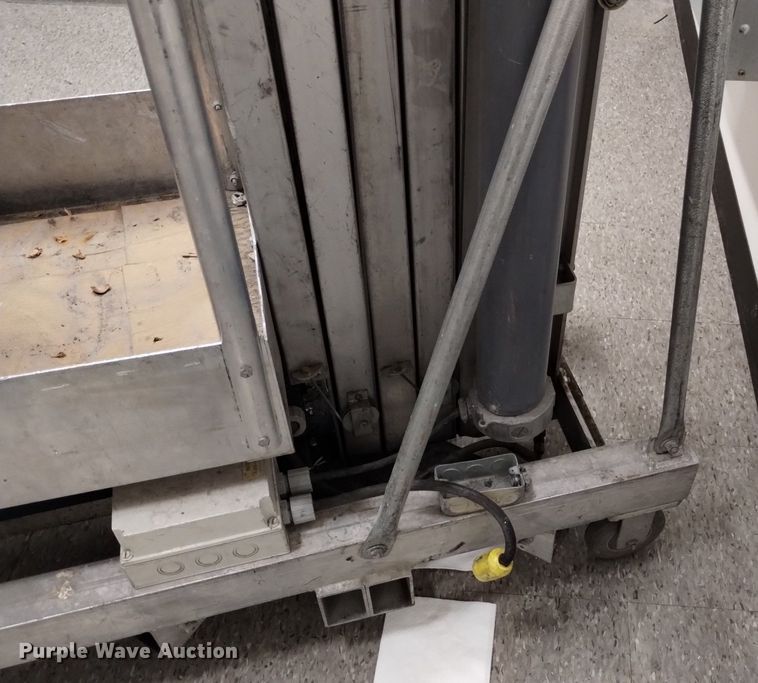 image for item LN9846 Genie PLC-24P  vertical lift